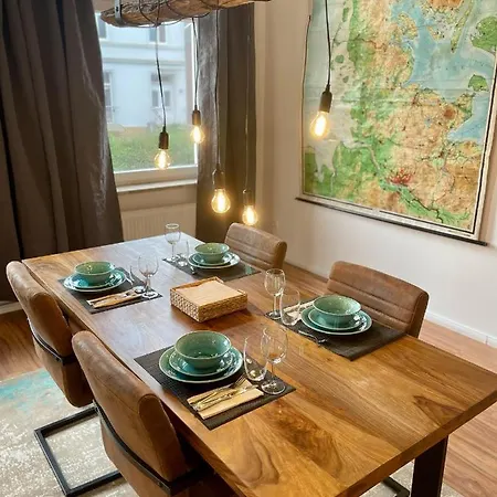 Unter Den Linden * Malente